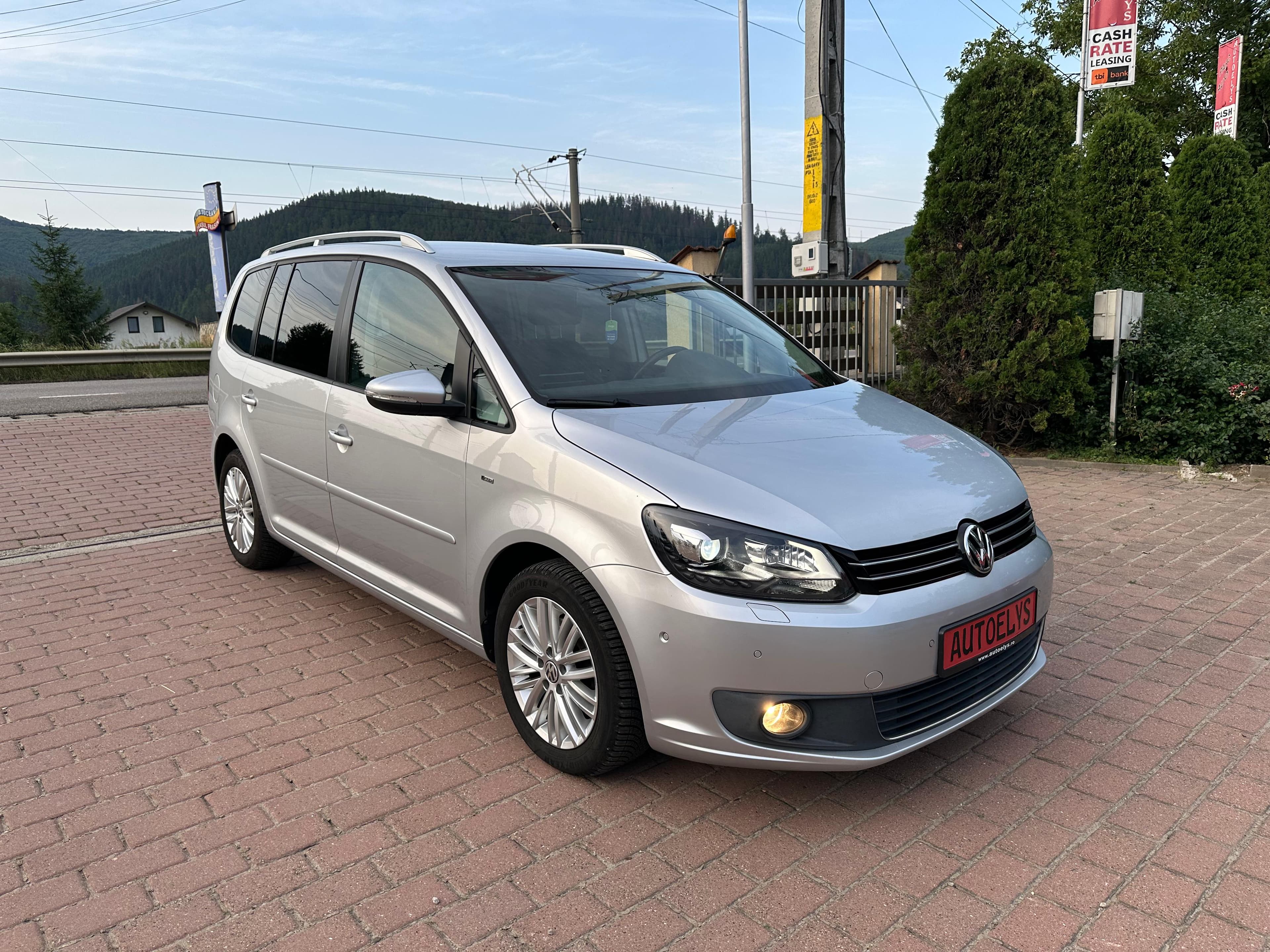 VW Touran 1,6 TDI BMT DSG "Cup"04/2015, 105CP, Euro5, Bi-Xenon 4