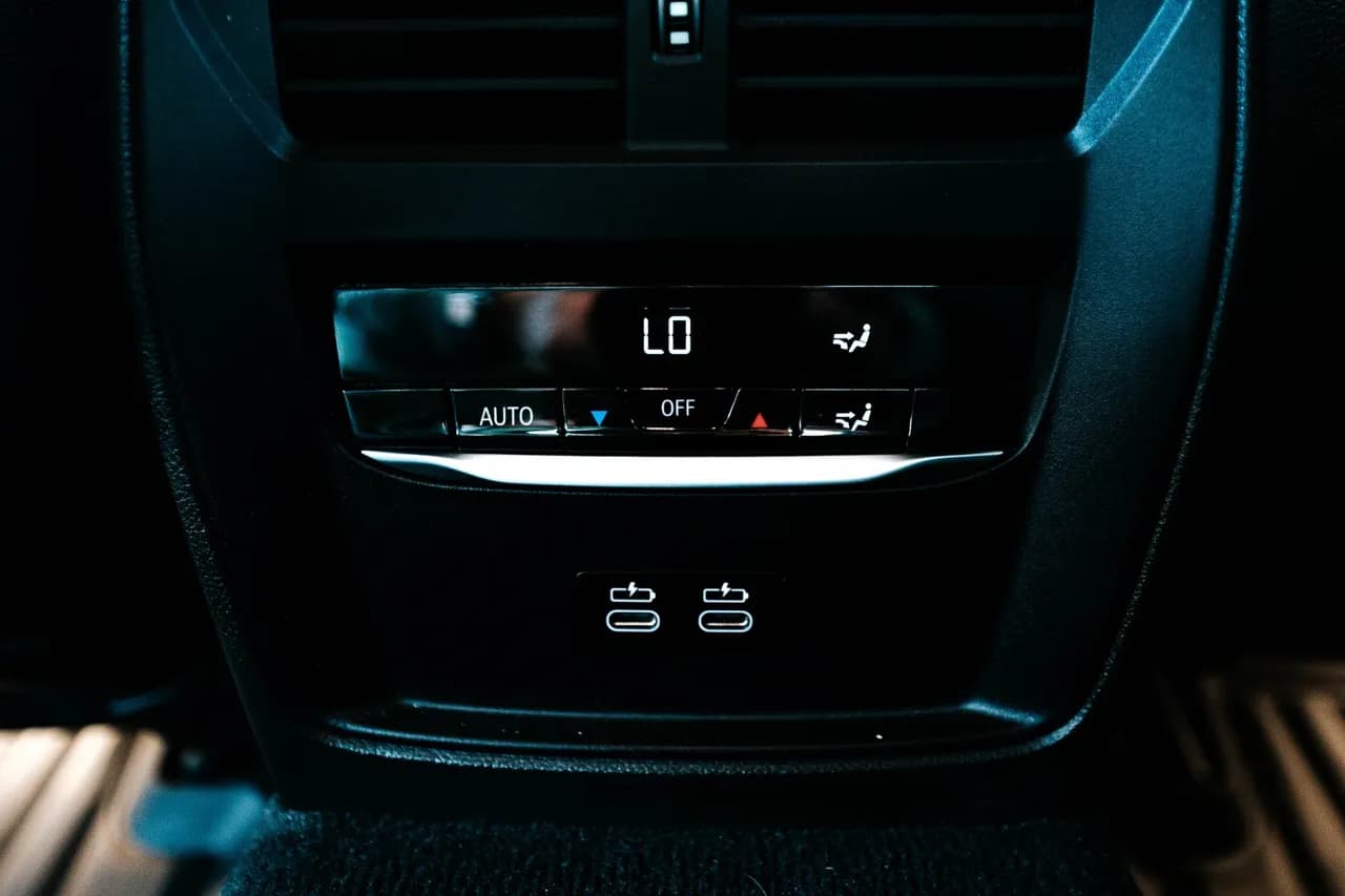 BMW 320 D xDrive, Model 2024, 190CP, 37.000 KM 8